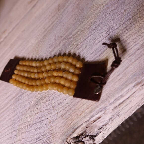 $195 Chan Luu 5 row yellow jade bracelet brown leather - Picture 4 of 16